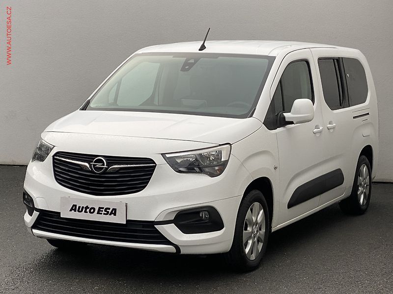 Opel Combo (2020) 1.2T MAXi, 1.maj,ČR, ENJOY - fotka 3 z 18