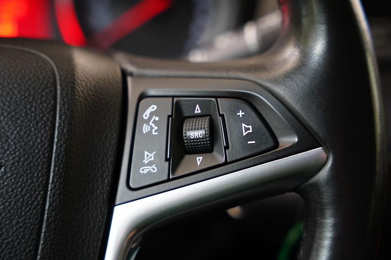 Opel Insignia - fotka 16 z 23