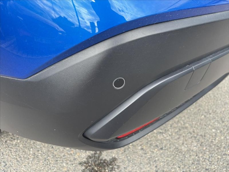 Nissan Qashqai 1,3 DIG-T Visia PLNÝ SERVIS - fotka 31 z 39