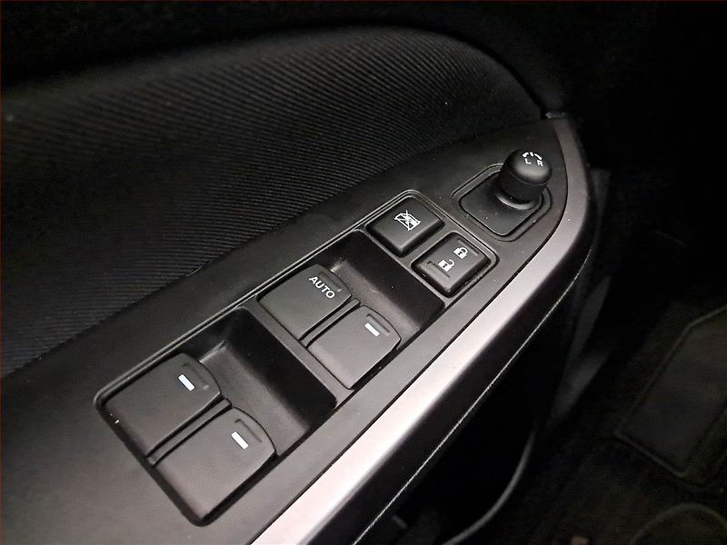 Suzuki Vitara (2023) 1.4 BoosterJet - fotka 20 z 22