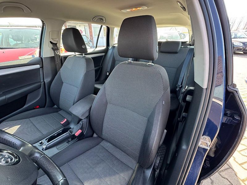Škoda Octavia (2014) 1,6 TDI 77 KW TAŽNÉ KOLA - fotka 15 z 41