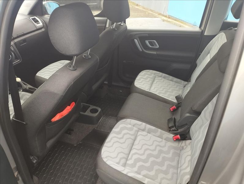 Škoda Roomster 1,2 51KW - fotka 10 z 14