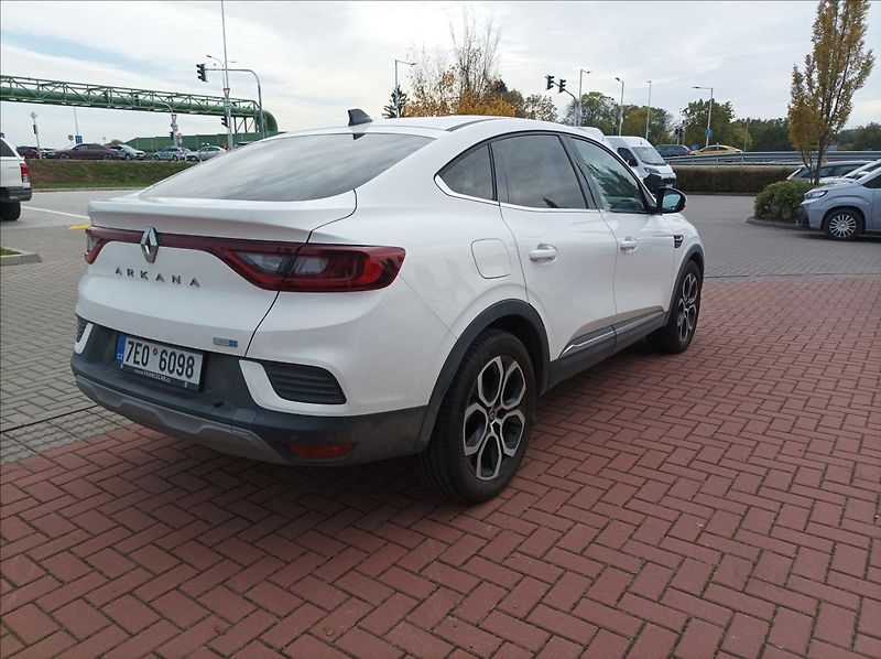 Renault Arkana 1,6 Intense - fotka 4 z 19