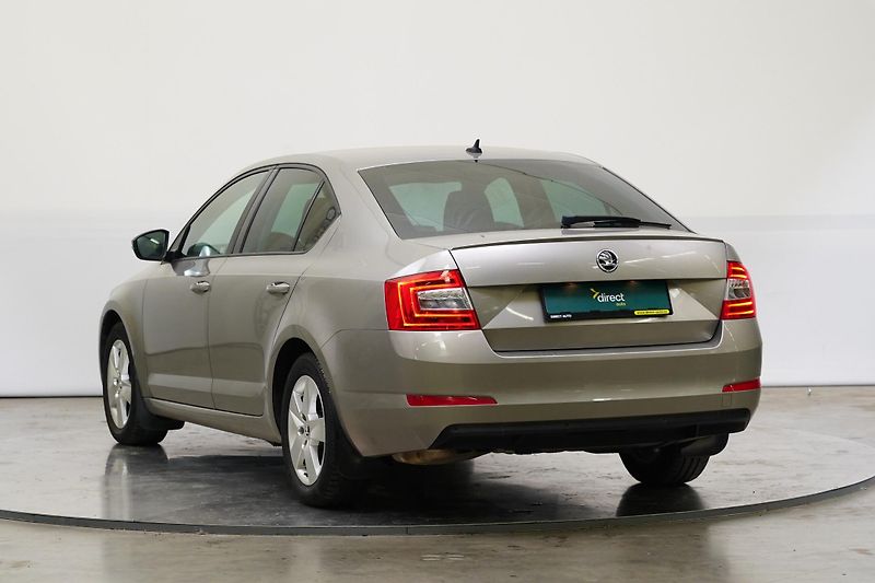 Škoda Octavia - fotka 7 z 26