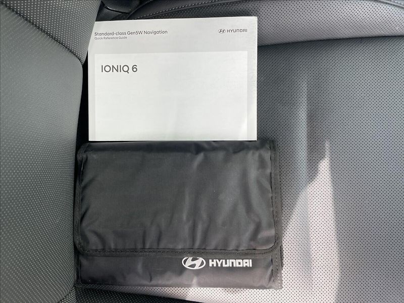 Hyundai Ioniq 6 Power 77kWh Style Premium - fotka 18 z 22