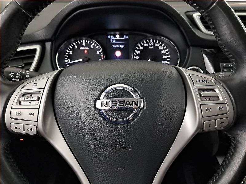 Nissan Qashqai (2015) 1.2 DIG-T, Automat, ČR,1.maj - fotka 26 z 28