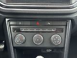 Volkswagen T-Roc 1,5 TSI 150PS  Trendline DSG - náhled 26