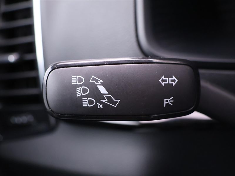 Škoda Karoq 1,5 TSI 110kW DSG CZ Style DPH - fotka 17 z 36