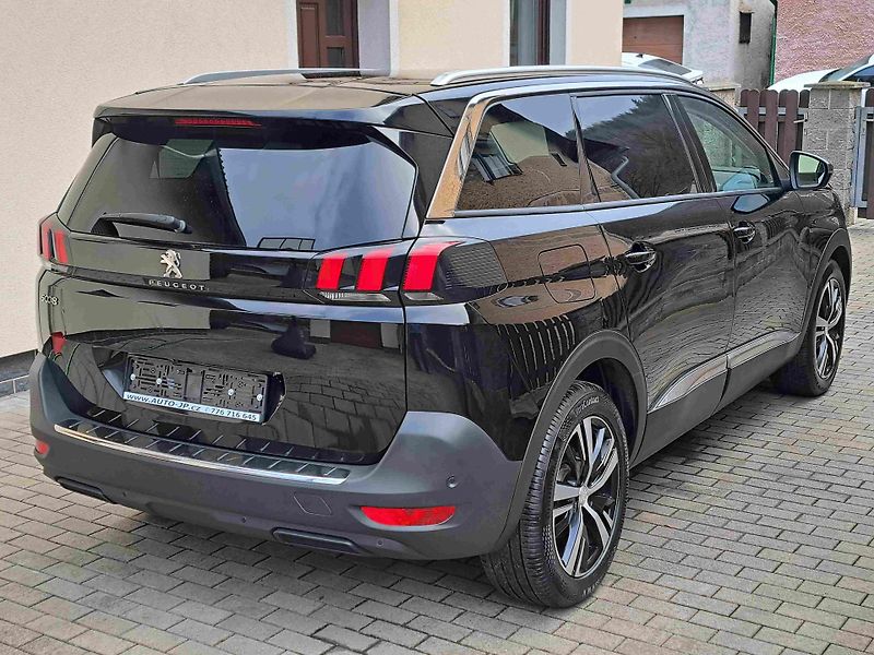 Peugeot 5008 (2019) 1,2 PT EAT8 ALLURE 18ALU NAVI  - fotka 3 z 24