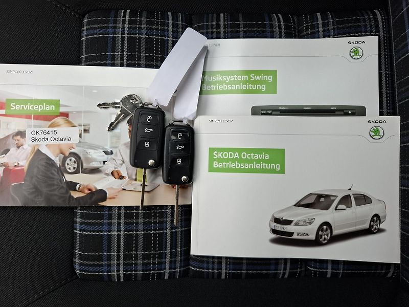 Škoda Octavia (2013) II kombi STYLE 1.4TSi tažné - fotka 18 z 18