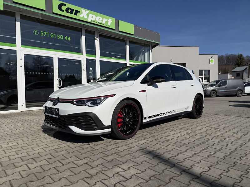 Volkswagen Golf 2,0   GTI EDICE 45 300 PS Akra - fotka 4 z 31