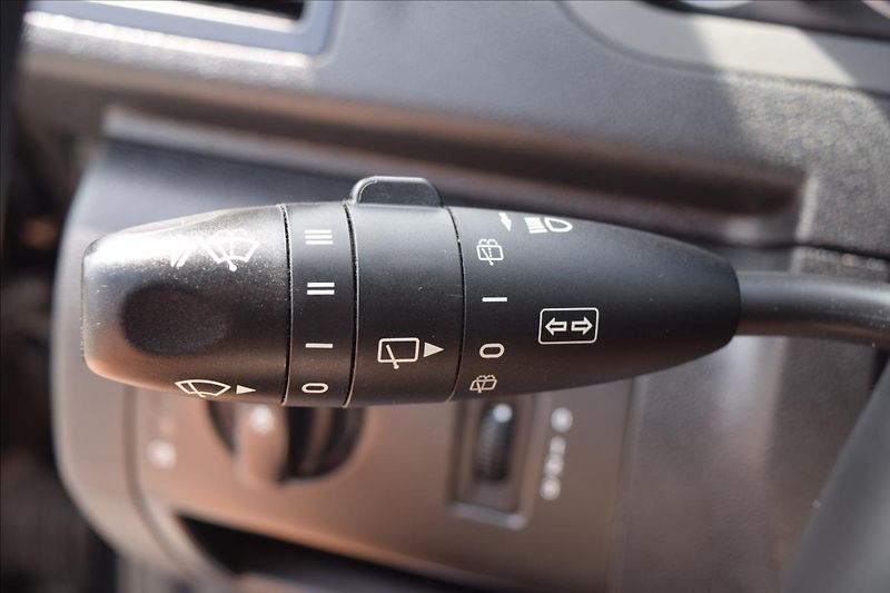 Mercedes-Benz Třídy A 1,5 i 70KW KLIMA BEZ KOROZE! - fotka 37 z 44