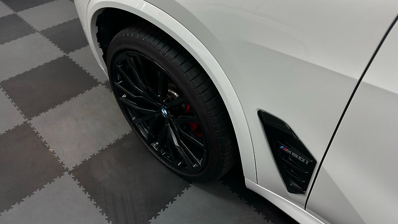 BMW X5 M60i / ZÁRUKA / TOP STAV - fotka 14 z 67