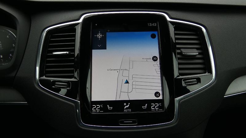 Volvo XC90 B5 AWD Momentum PRO 7 míst - fotka 14 z 27
