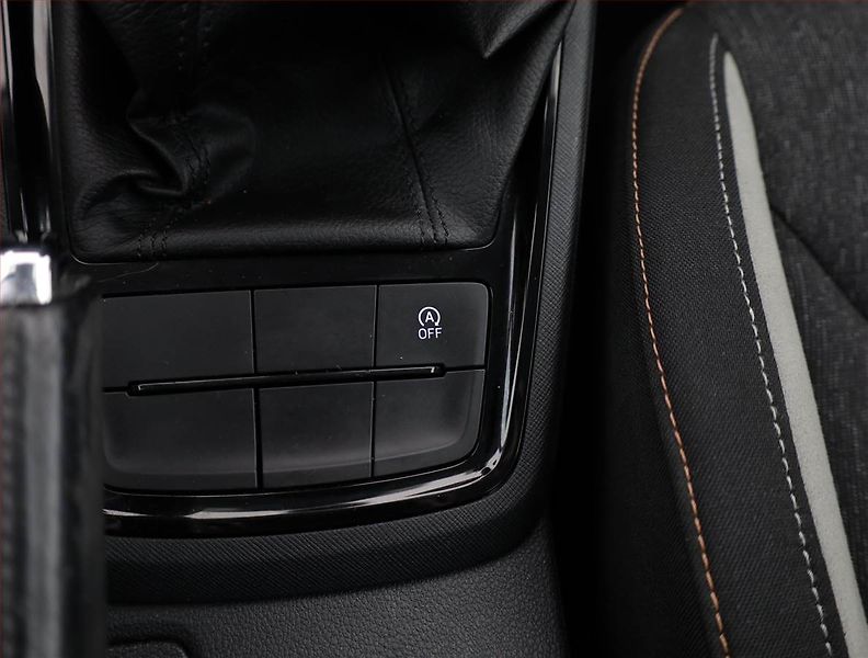 Škoda Kamiq (2023) Style 1.0 TSI - fotka 12 z 18