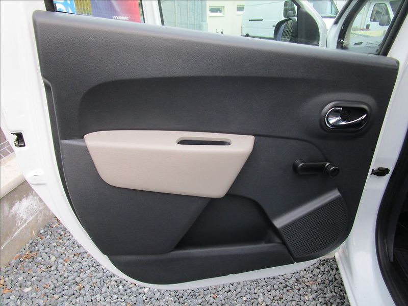 Dacia Lodgy 1.6i  Klima - fotka 27 z 36
