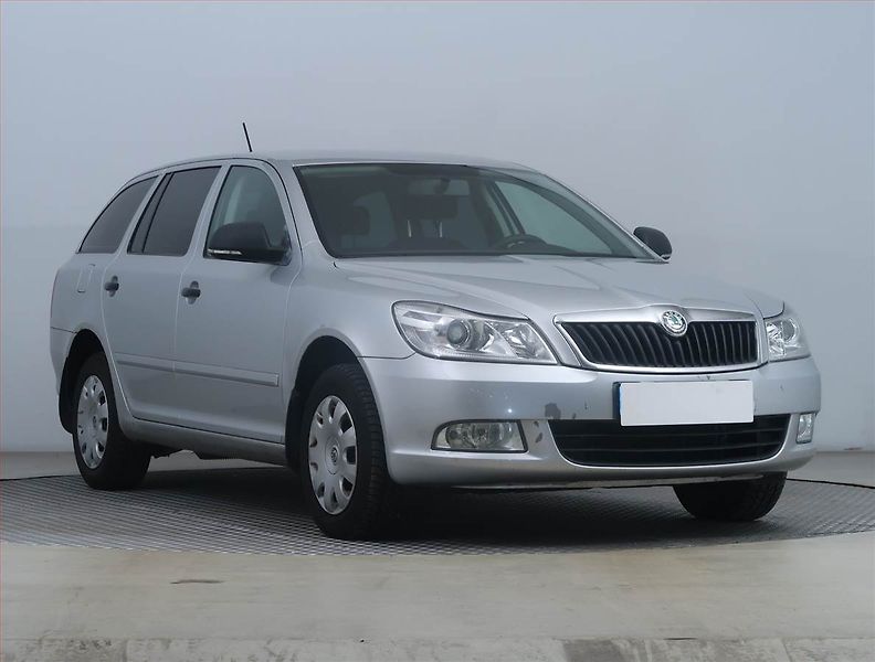 Škoda Octavia (2011) Ambiente 1.6 TDI - fotografie inzerátu