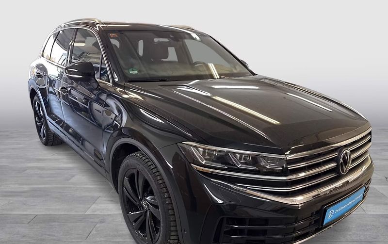 Volkswagen Touareg eHybrid Elegance Pano Vzduch - fotka 2 z 13