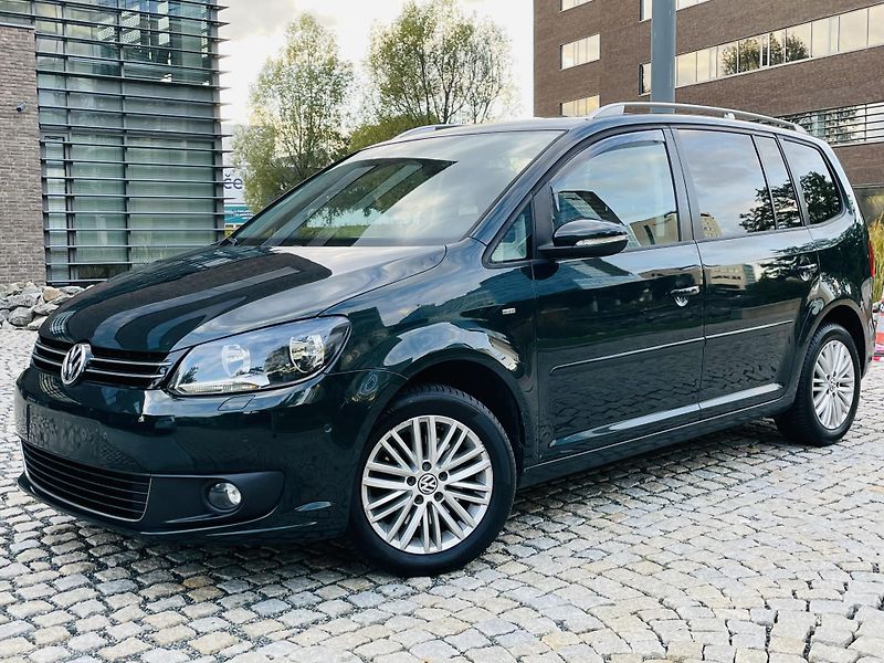Volkswagen Touran 2.0TD MANUÁL 7MÍST SERVISKA - fotka 3 z 43