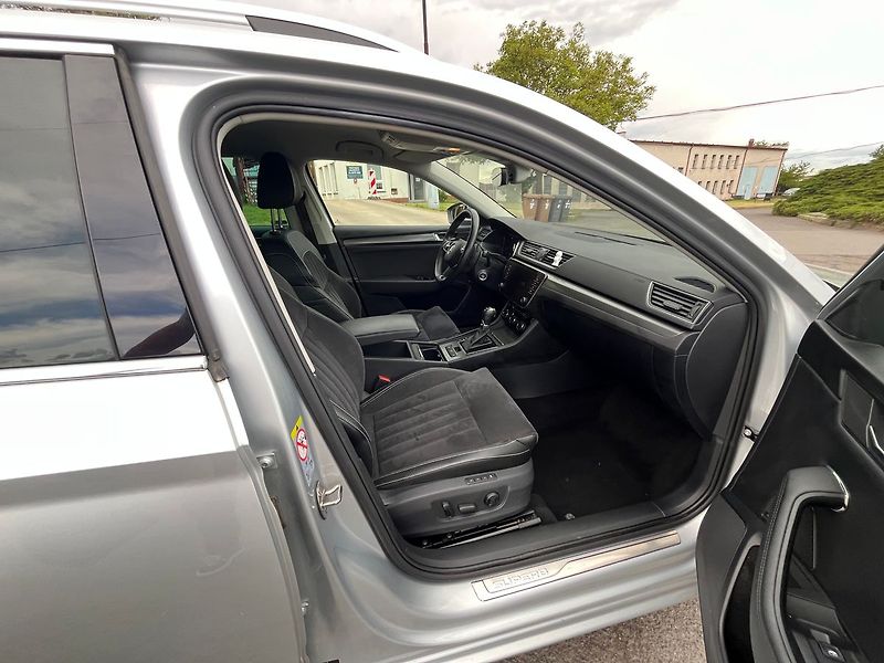 Škoda Superb STYLE 2.0TDi 147kW*4x4* - fotka 18 z 27