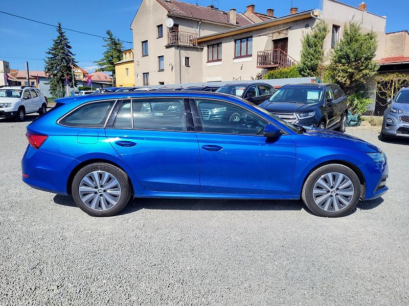 Škoda Octavia IV combi 2.0 TDi AMBITION *ČR - fotka 5 z 47