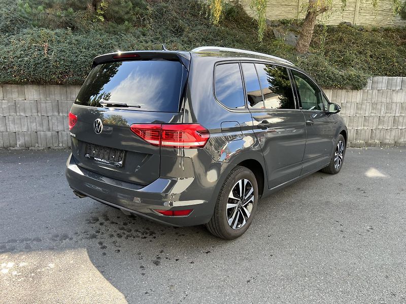 Volkswagen Touran 2.0 TDi 110 kW UNITED LED ACC - fotka 10 z 10