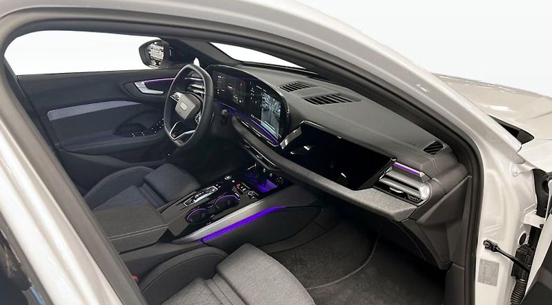 Audi A5 Avant 2.0 TDI Q S-Line Ambient - fotka 12 z 19
