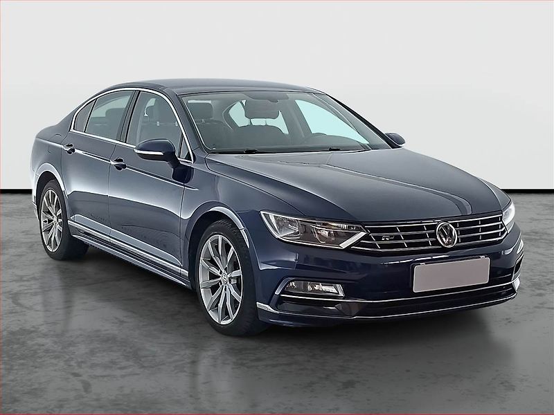 Volkswagen Passat (2018) R-Line 2.0 TDI, Kůže, Tempomat - fotografie inzerátu