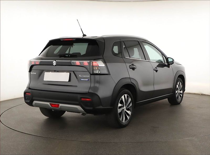 Suzuki SX4 S-Cross (2022) Elegance 1.4 BoosterJet, 4X4 - fotka 5 z 16