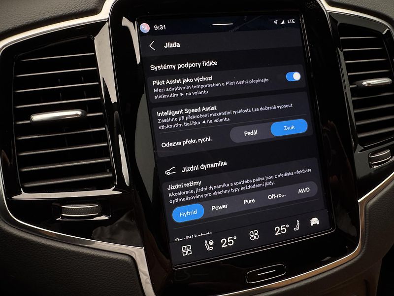 Volvo XC90 T8 AWD RECHARGE DARK PLUS CZ  - fotka 44 z 51