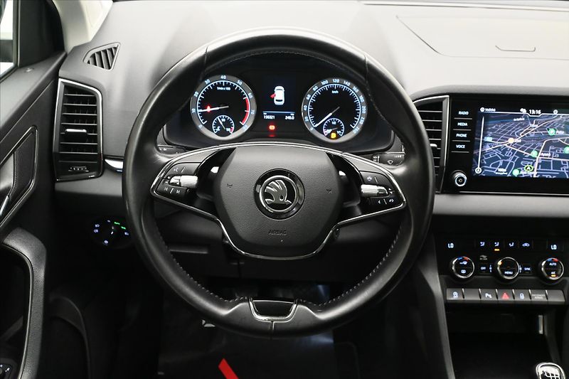 Škoda Karoq 1,5 TSI 110kW Business Záruka - fotka 18 z 31