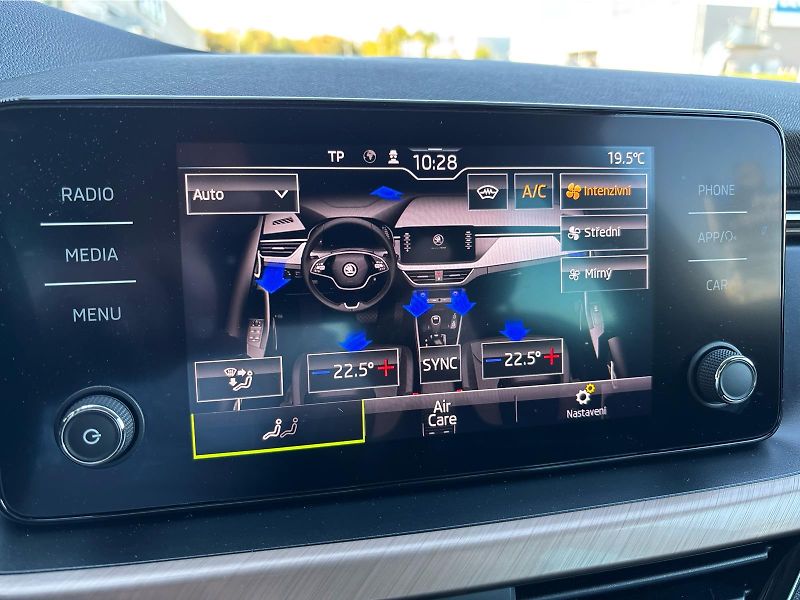 Škoda Kamiq 1.0TSI 81kW STYLE - fotka 19 z 30