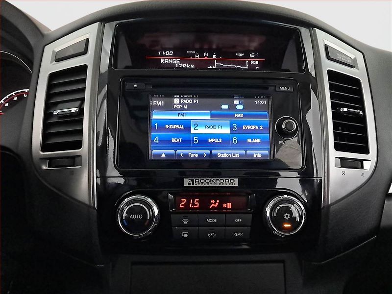 Mitsubishi Pajero (2015) 3.2 DI-D - fotka 12 z 20