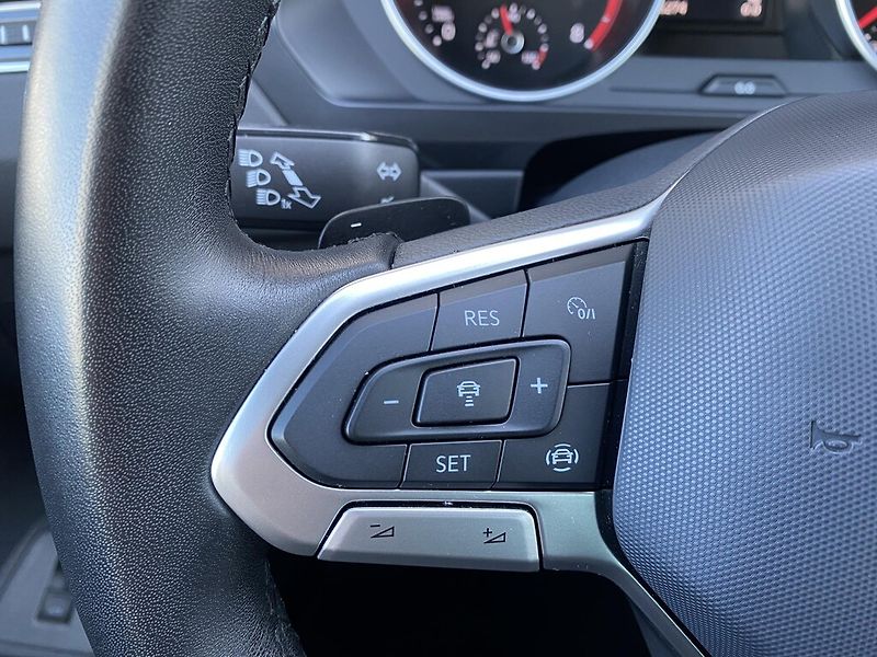 Volkswagen Tiguan 1,5 TSI 110 kW EVO Life DSG - fotka 14 z 29
