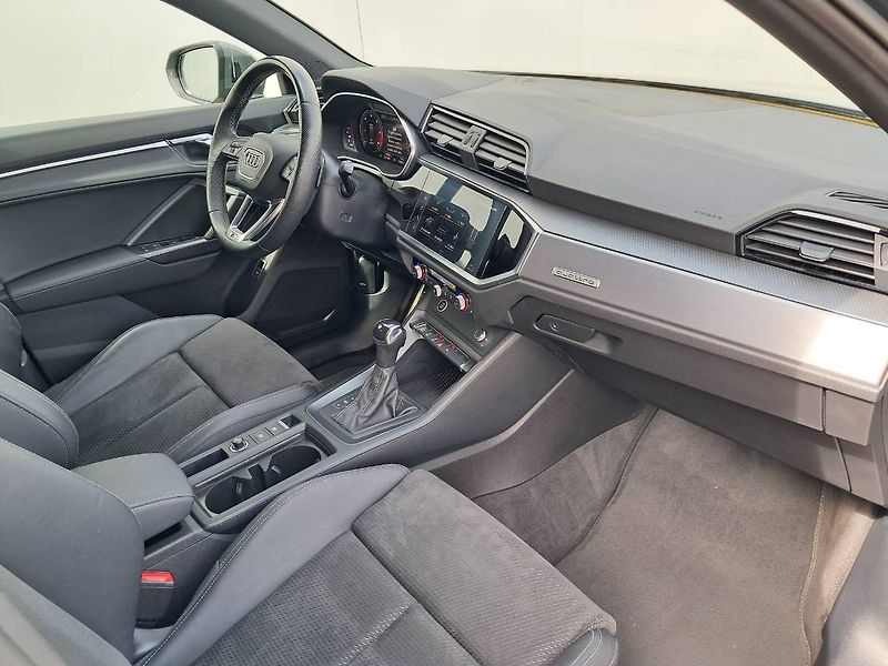 Audi Q3 (2021) ADVANCED 40 2.0 TDI / 147 kW q - fotka 22 z 30