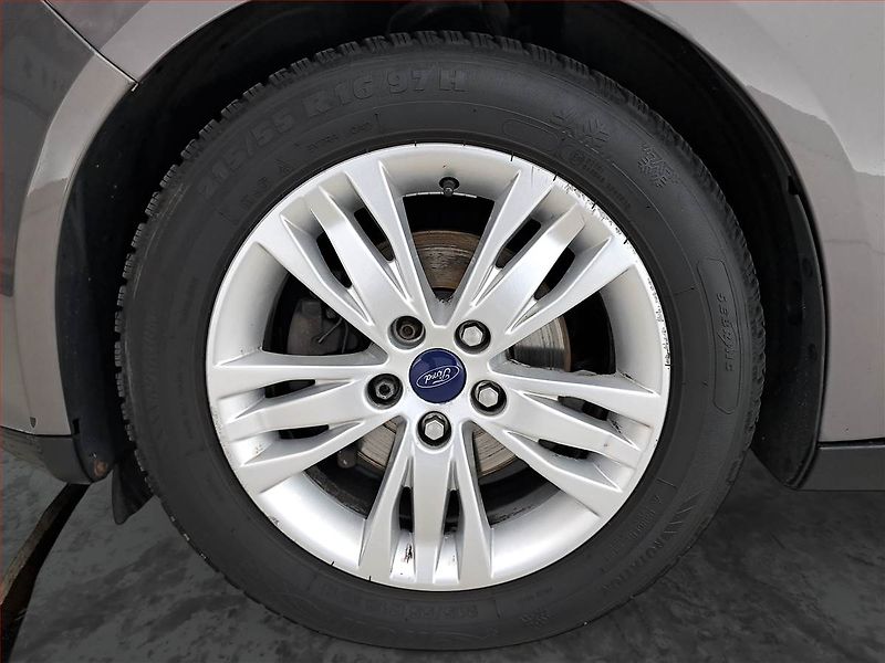 Ford Focus (2012) 1.6 TDCi, po STK, Tažné - fotka 14 z 18