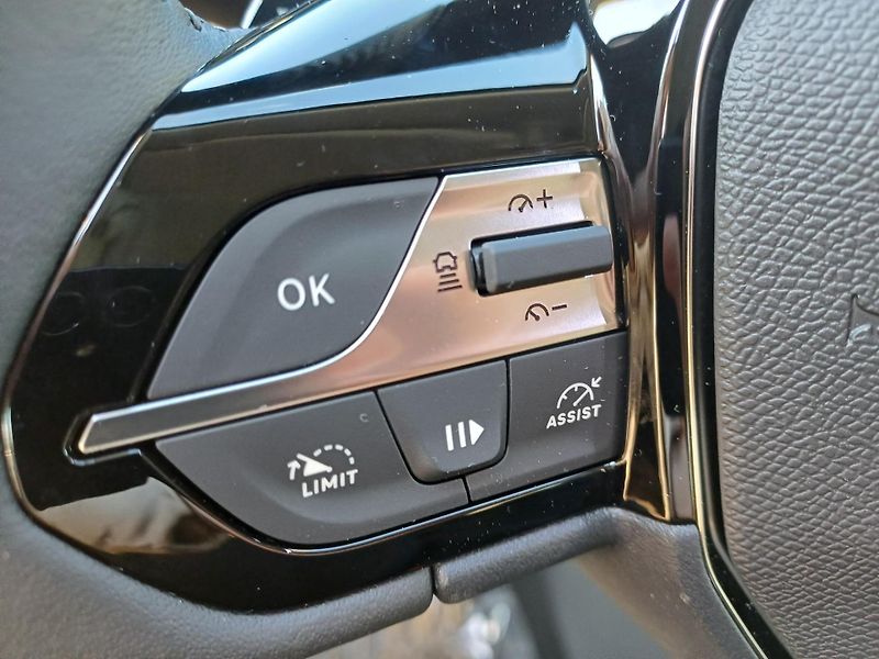 Peugeot 308 (2026) SW STYLE Hybrid 145 e-DCS6 - fotka 24 z 25