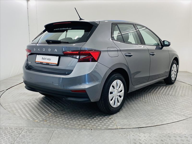 Škoda Fabia 1,0 MPI 59kW Selection - fotka 2 z 22