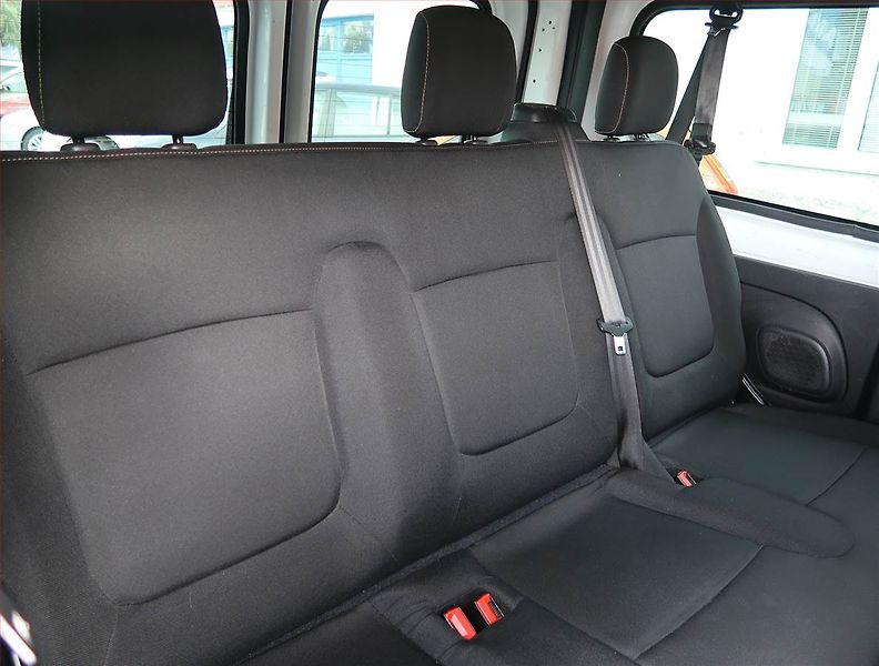 Renault Trafic (2019) 1.6 dCi, Bus, 9Míst, ČR, DPH - fotka 15 z 16