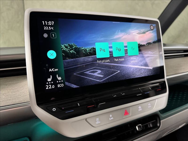 Volkswagen ID.Buzz Pro 150kW IQ Light 360° Kamera - fotka 34 z 50