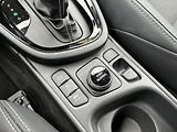 Toyota Yaris Cross 1.5 HSD 130k e-CVT AWD Executi - náhled 22