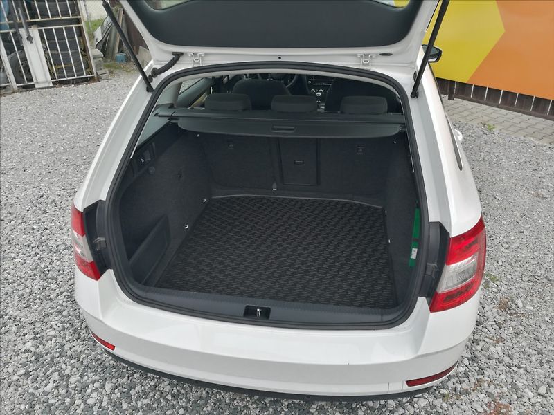 Škoda Octavia 1,5 TSi 1.majitel kombi - fotka 17 z 21