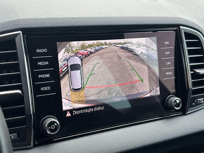 Škoda Karoq (2024) 1.5 TSI DSG Fresh - fotka 11 z 32
