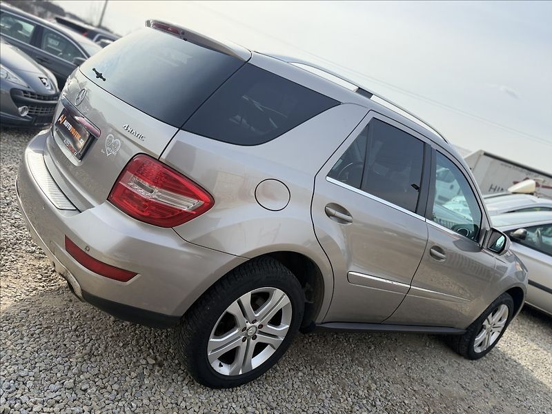 Mercedes-Benz Třídy M 3,0 320CDI 4-MATIC A/T DPH - fotka 5 z 30