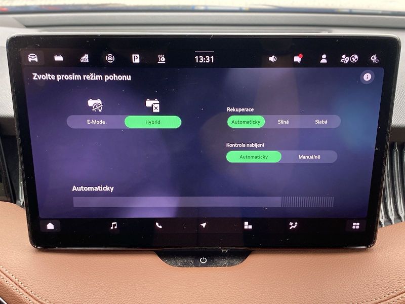 Škoda Superb (2025) Combi iV 1.5 TSI DSG L&K - fotka 18 z 41
