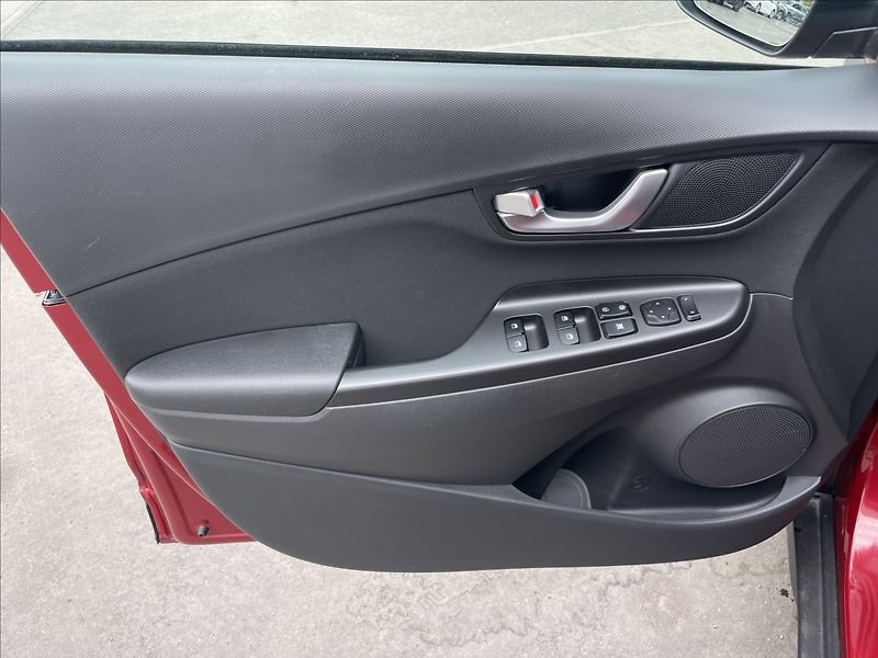 Hyundai Kona 1,0 T-GDI DCT Comfort PDC+AC - fotka 14 z 23