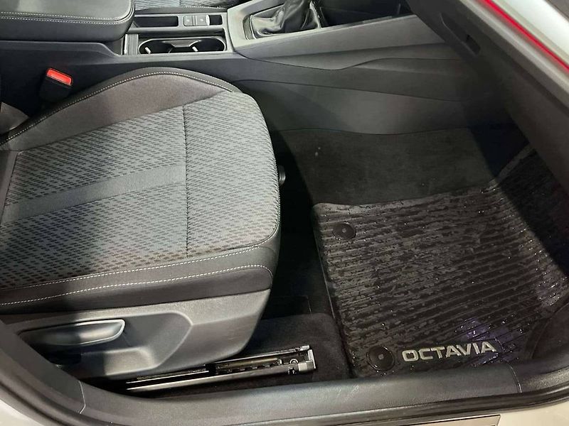 Škoda Octavia (2022) 2.0 TDI Style - fotka 14 z 20