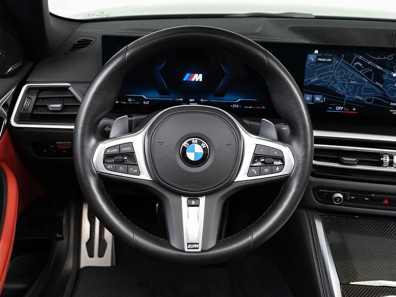 BMW Řada 4 M440i xDrive Convertible - fotka 14 z 24