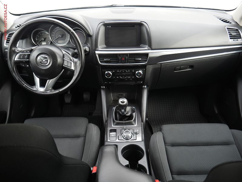 Mazda CX-5 (2016) 2.0i AWD, ČR, +ALU, zmk. - fotka 8 z 19