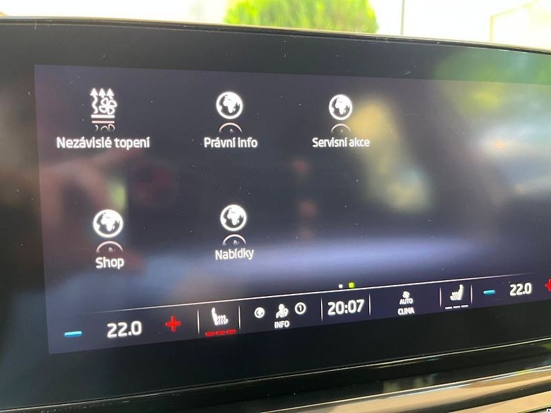 Škoda Octavia 2.0TDI-85KW/2022/1M,WEBASTO-ZÁ - fotka 36 z 48